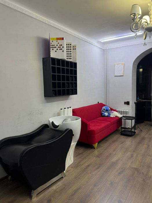 Сдам в аренду парикмахерское кресло