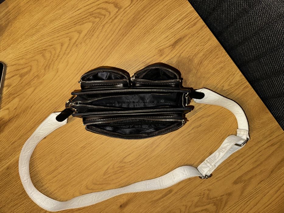 Дамска чанта Axel КАТО НОВА‼️