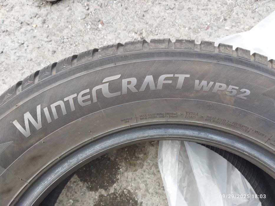 Продавам гуми 4 броя 225/65/17 106H KUMHO WinterCraft