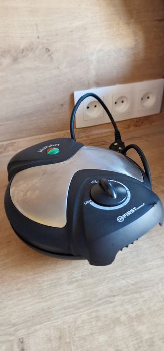 Продам вафельницу!