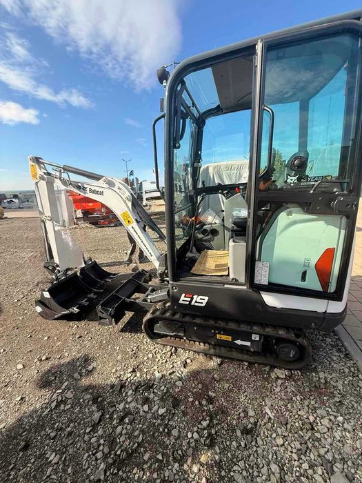 Услуги с мини-багер, 2 тона