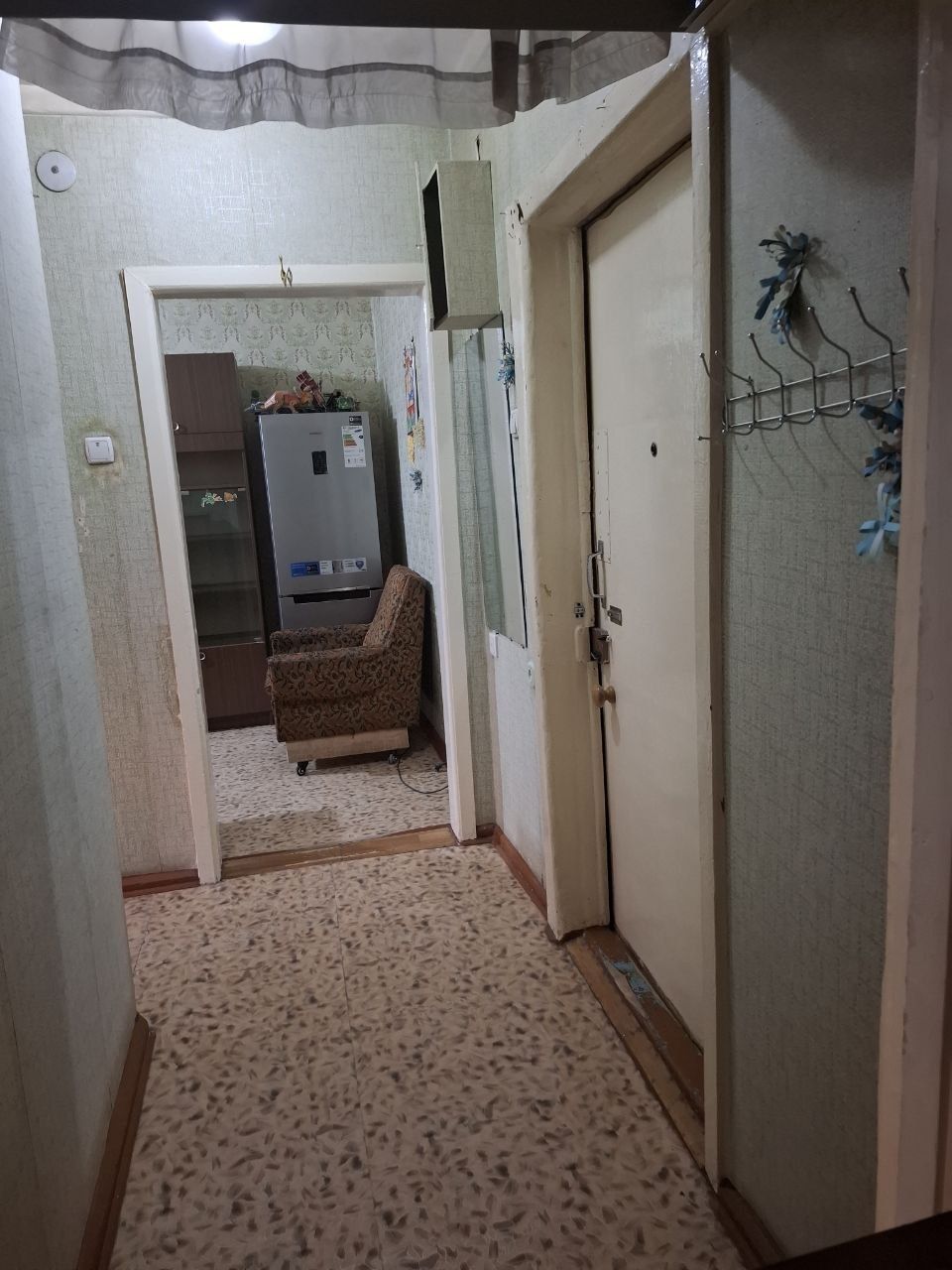 Продаю Свою квартира Яшнабадский р-он Авиасозлар 58-военый городок 2-к