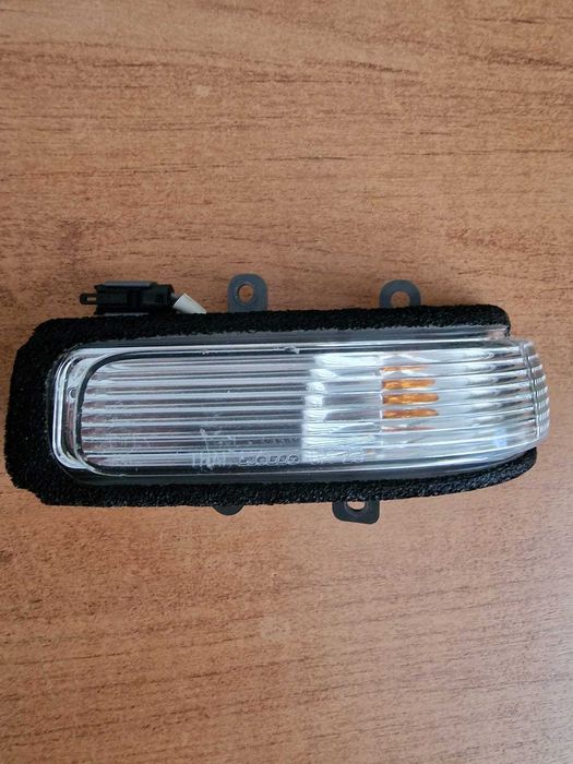 Повторитель поворотов Toyota LC