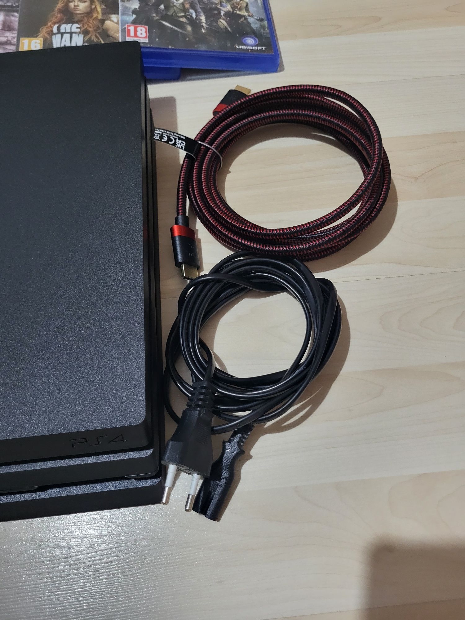 Playstation 4 PRO 1TB + игри