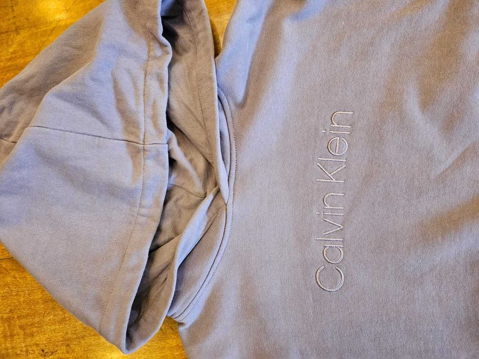 Свитшот р-р S от Calvin Klein оригналы