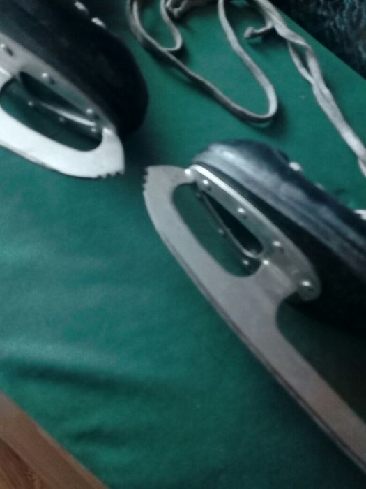 Кънки мъжки кожени от доброто старо време