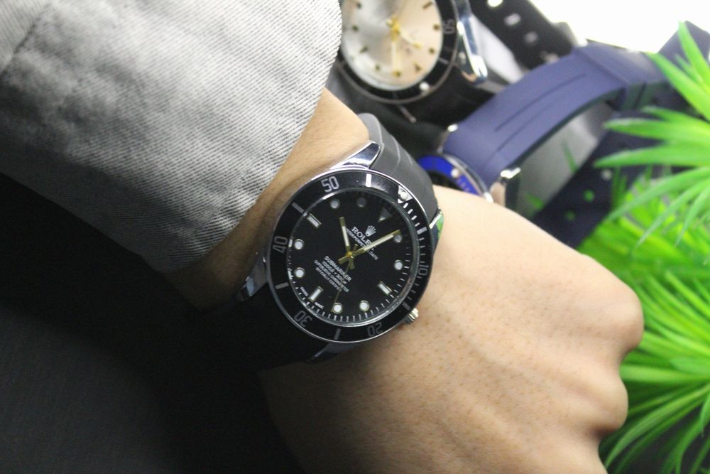 Erkaklar qo'l soati arzon narxda siz va yaqinlaringiz uchun