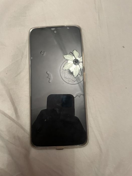 Продавам Redmi A21