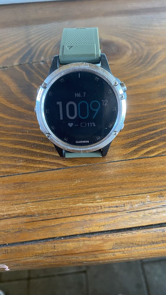 garmin fenix 5plus