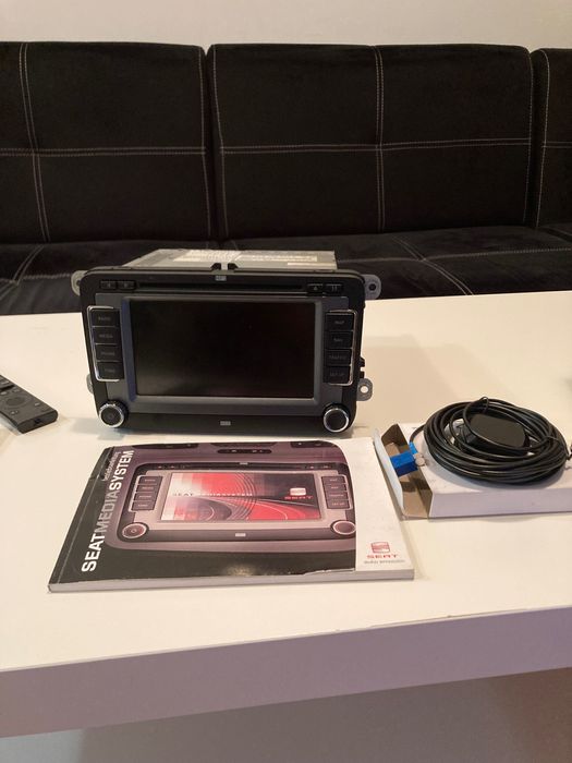 Оригинална навигация за VAG групата RNS