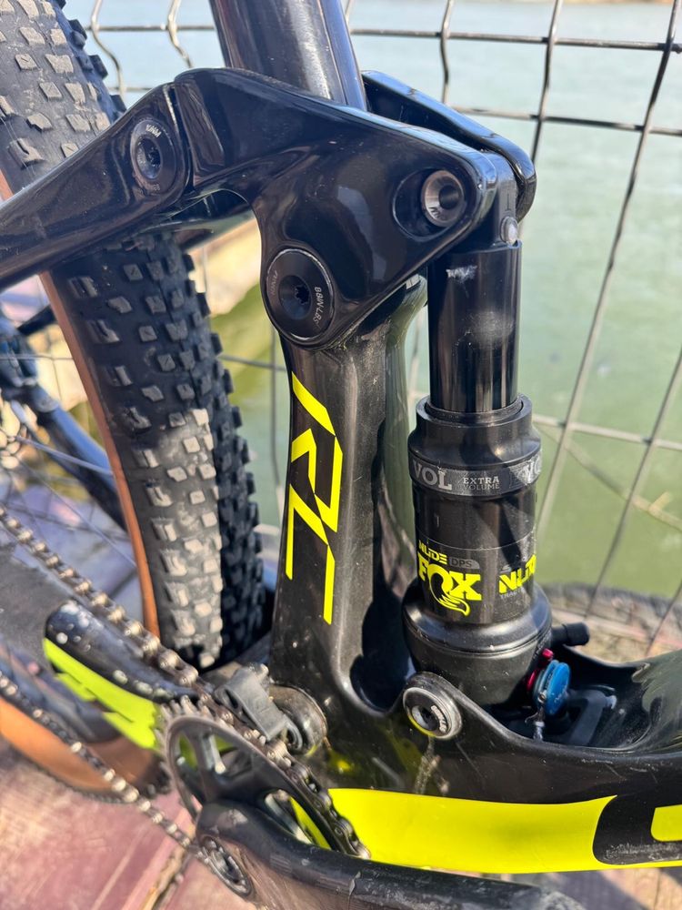 Scott spark rc 900 world cup
