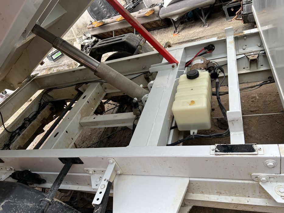 Desfac dezmembrez piese Renault Master Opel Movano Nissan basculabila