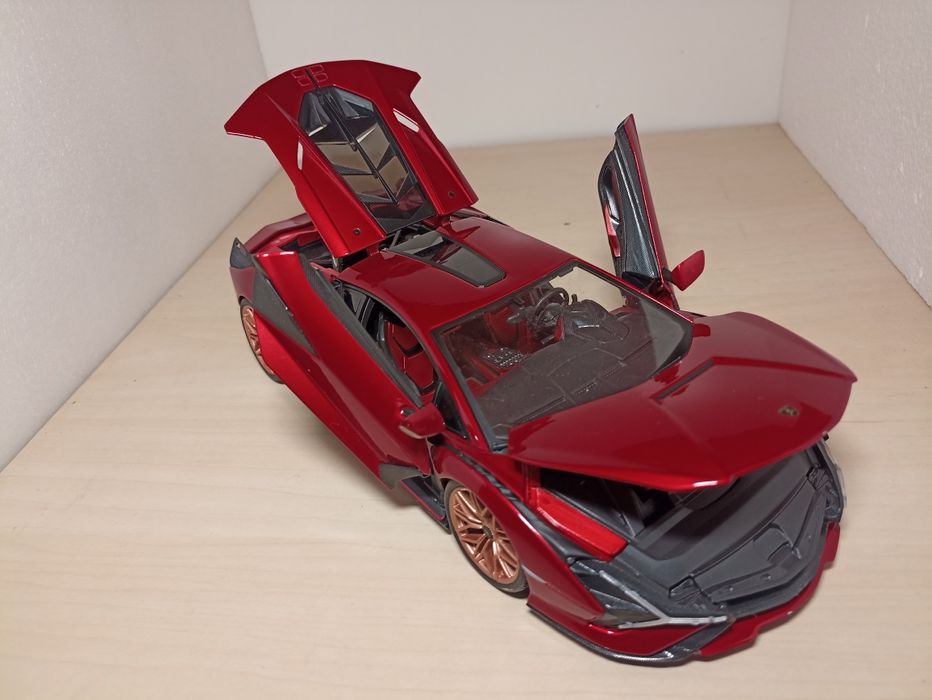Macheta lamborghini Sian FKP37 scara 1:18 bburago