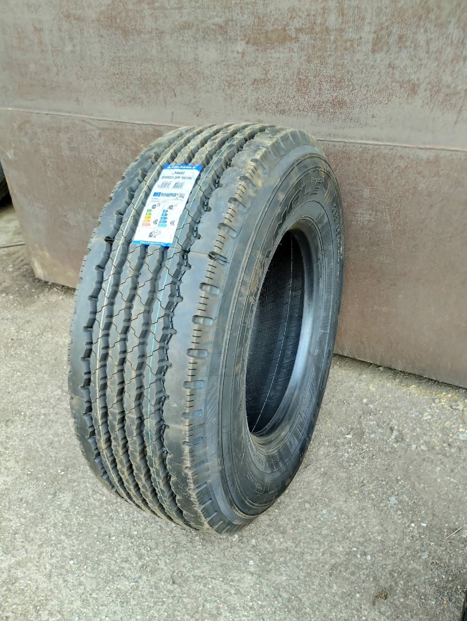 385/65R22.5 TR692 РУЛЕВОЙ