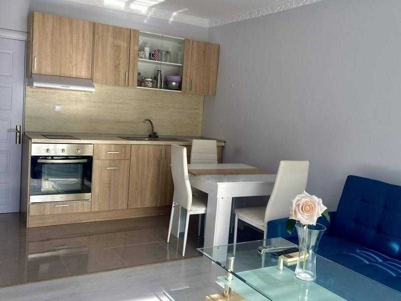 Дава се под наем Тристаен апартамент в Бургас, Зорница - 64 кв.м за 459 € - Снимка #1