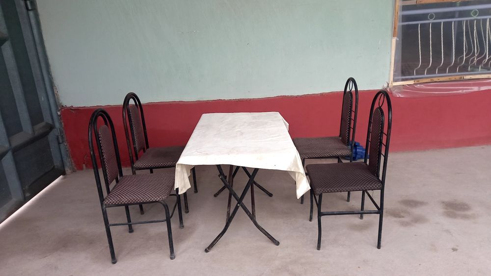 Стол стул сотилади