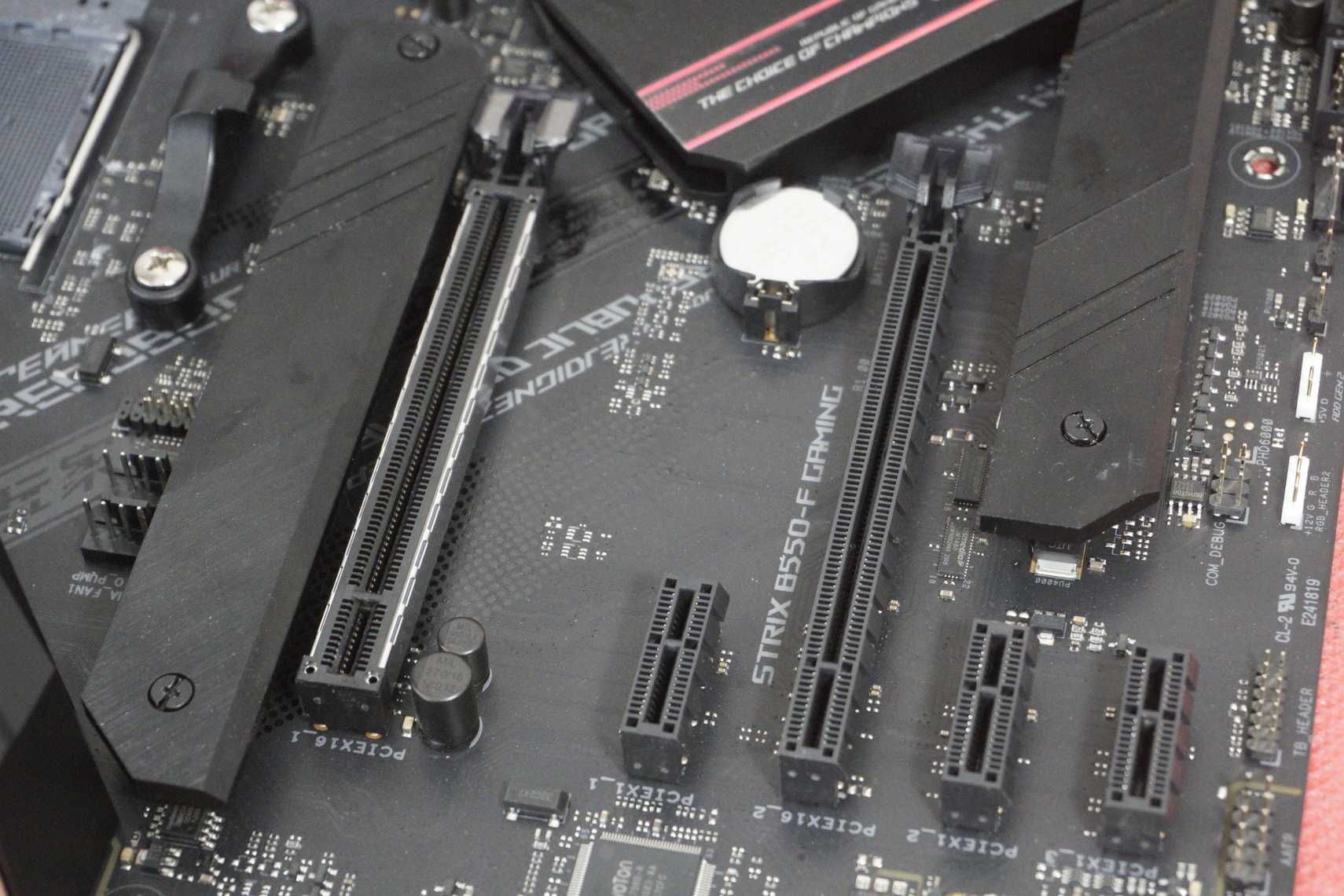 AM4 дъно дънна платка Asus B550-F ROG Strix / вкл ДДС