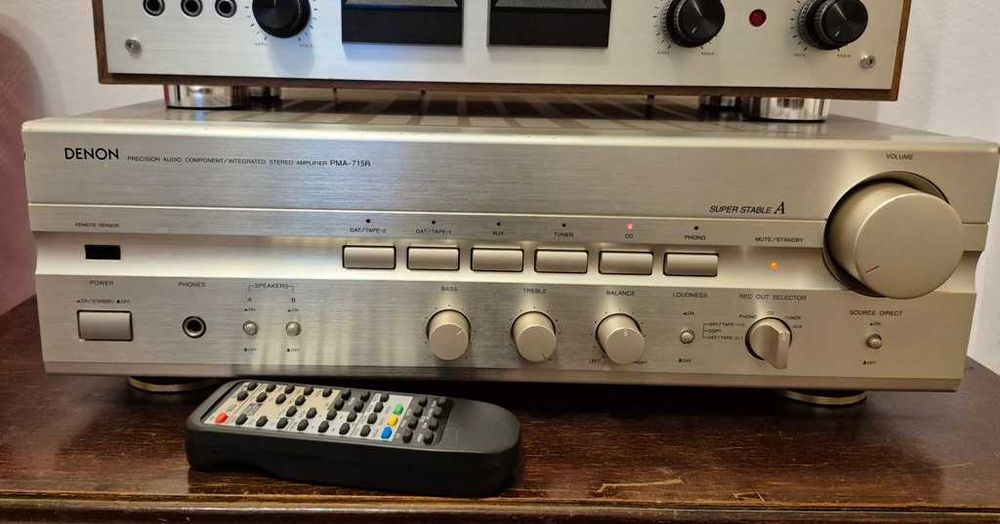 Vand Denon PMA-715R, de colectie, culoare rara champagne, vintage !