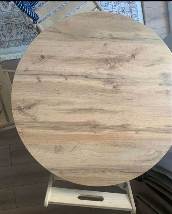 Стол круглый обеденный