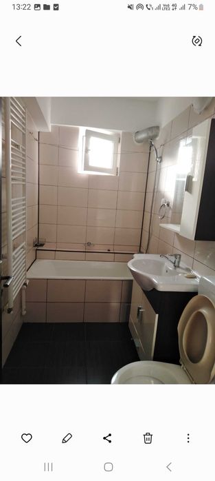 Pers. fizică vând ap. 2 cam. D-va