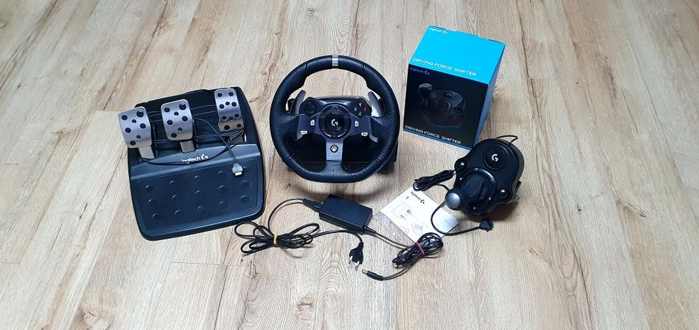 Gaming Volan Logitech G920 Volan+pedal+schimbător+adapter 

Funcționea