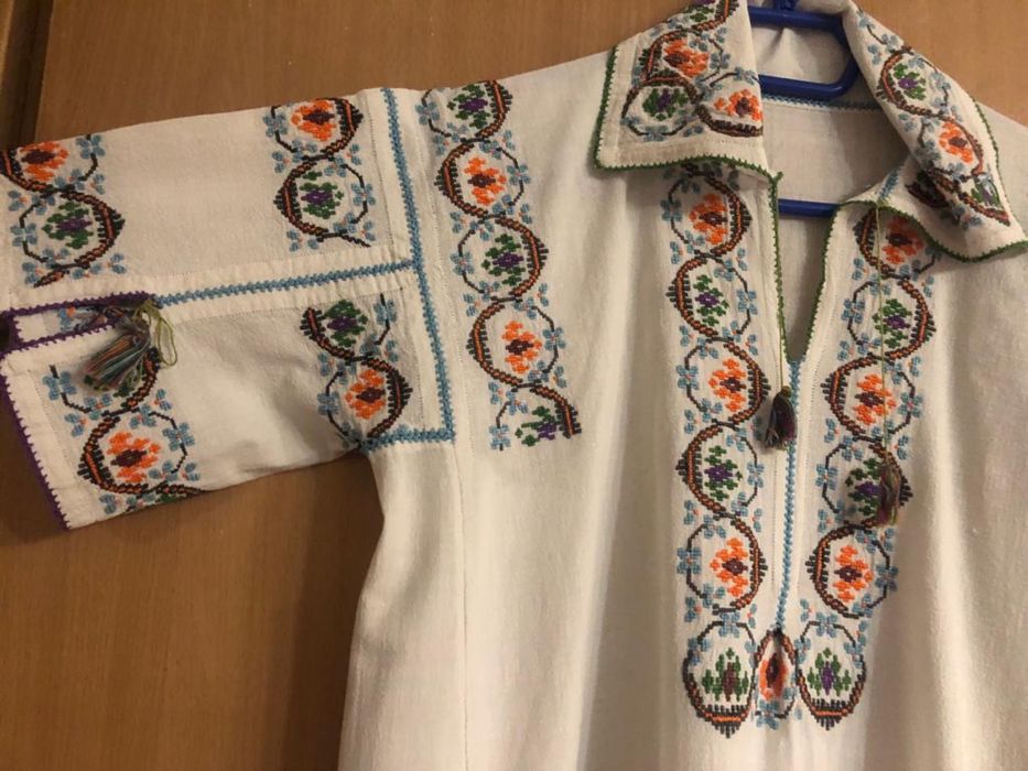 Rochie populara veche