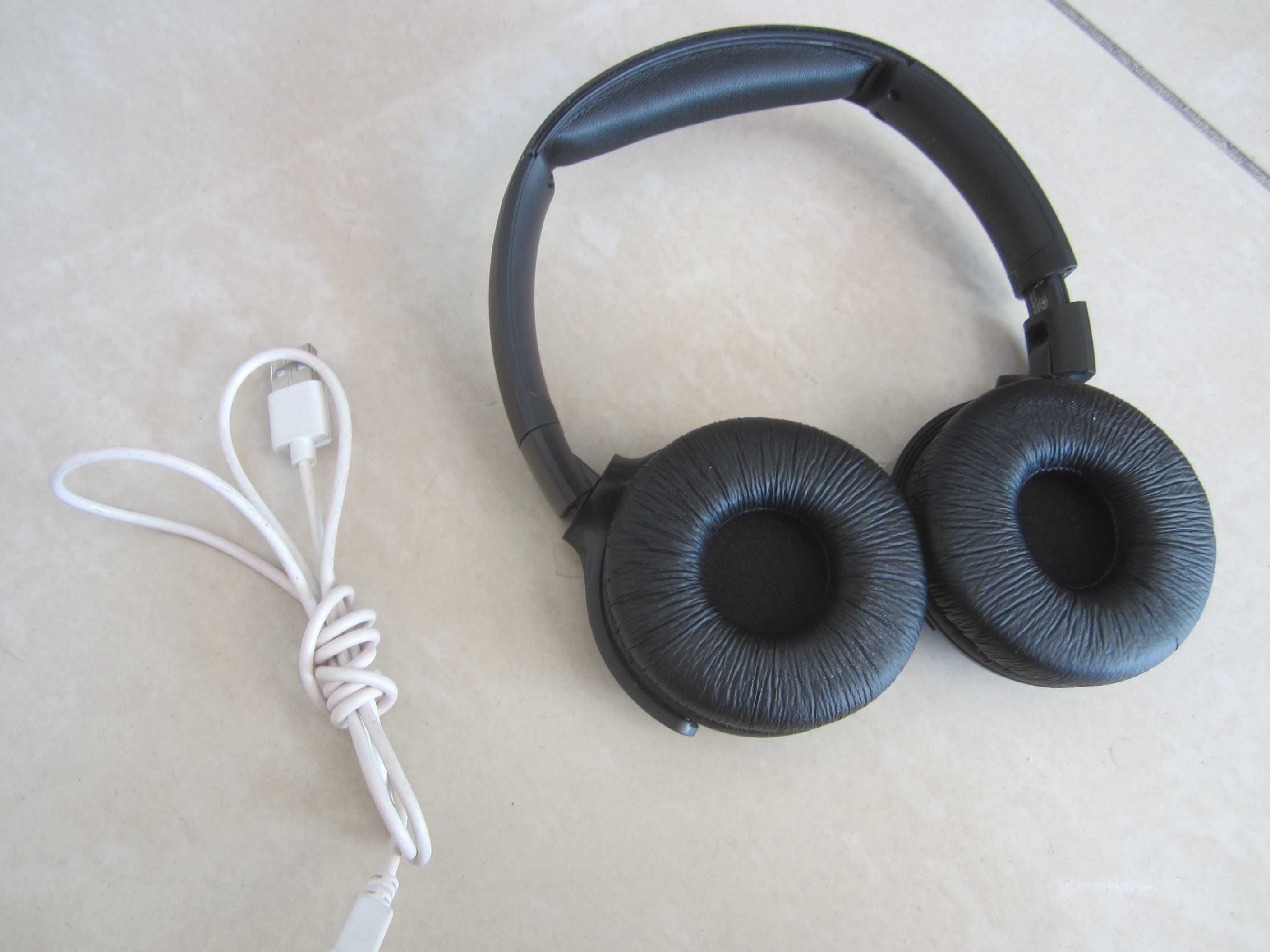 Безжични слушалки с микрофон Philips - TAUH202, черни