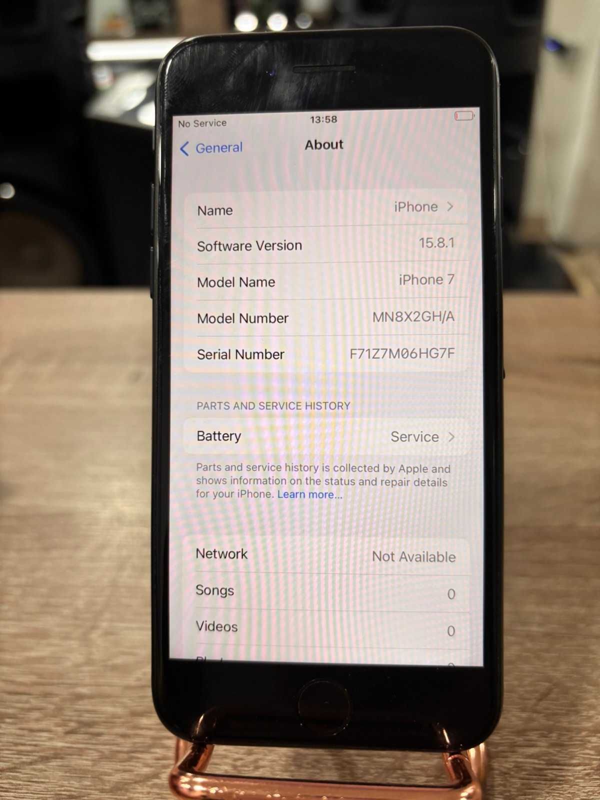 Продавам Мобилен Телефон Iphone 7