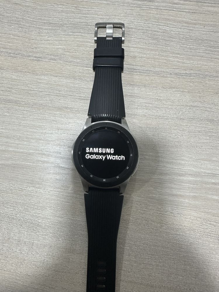 Срочно Samsung Galaxy Watch қўл соати сотилади