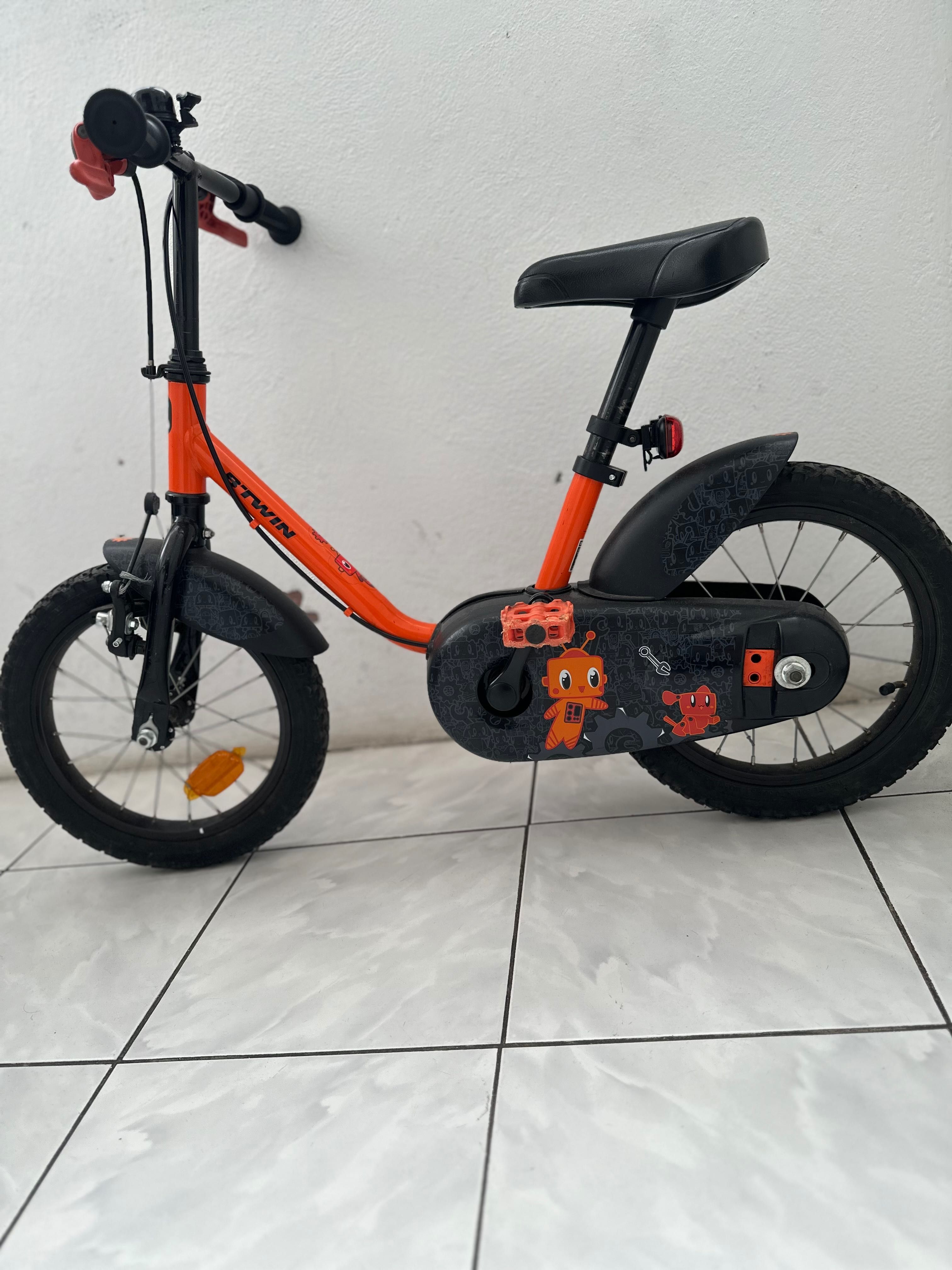 Bicicletă Băiat 2-5 ani