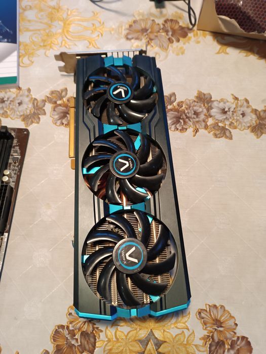 Vând piese pc,pc care nu porneste,Xbox 360 nu porneste cu jocuri