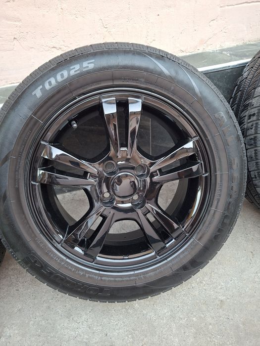 Обмен или продаётся Nexia 3 диски с баллонами