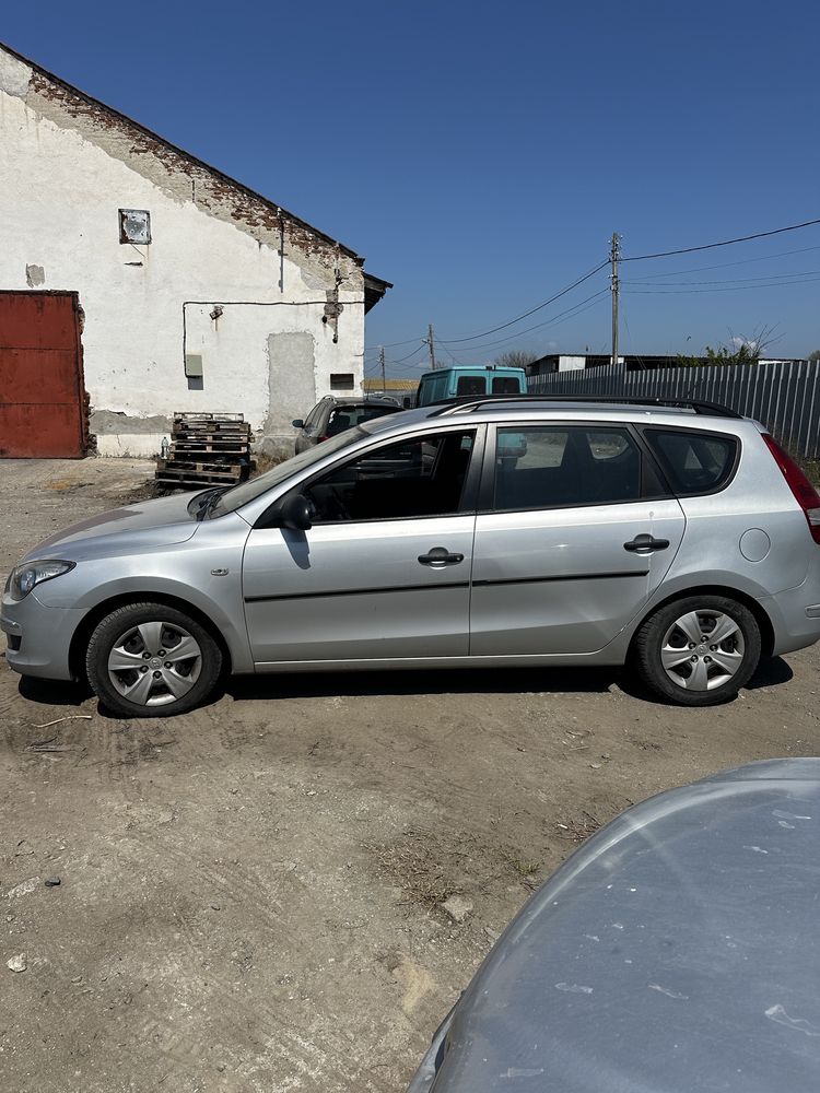 Само на Части! Hyundai I30 1.6crdi 90кс