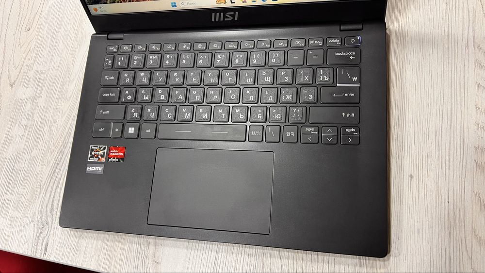 MSI Modern 14 продаю почти новый. Срочно