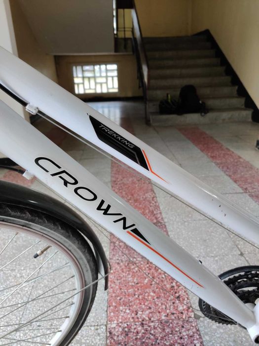 Crown Trekking 28” – алуминиев велосипед с 21 скорости и багажник