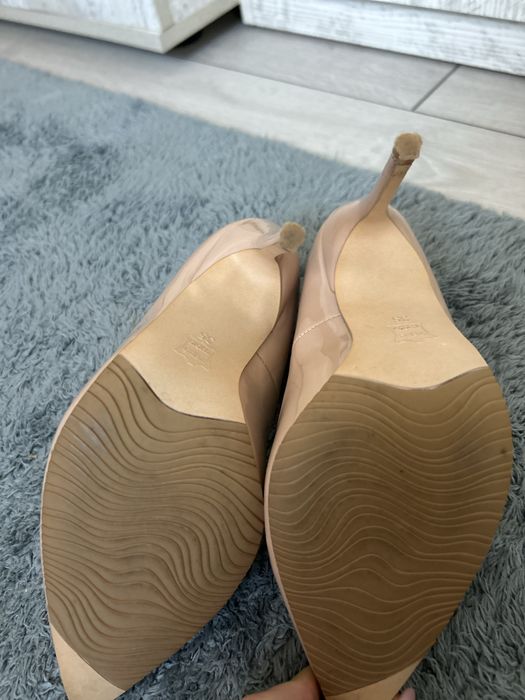 Обувки на висок ток 35 номер