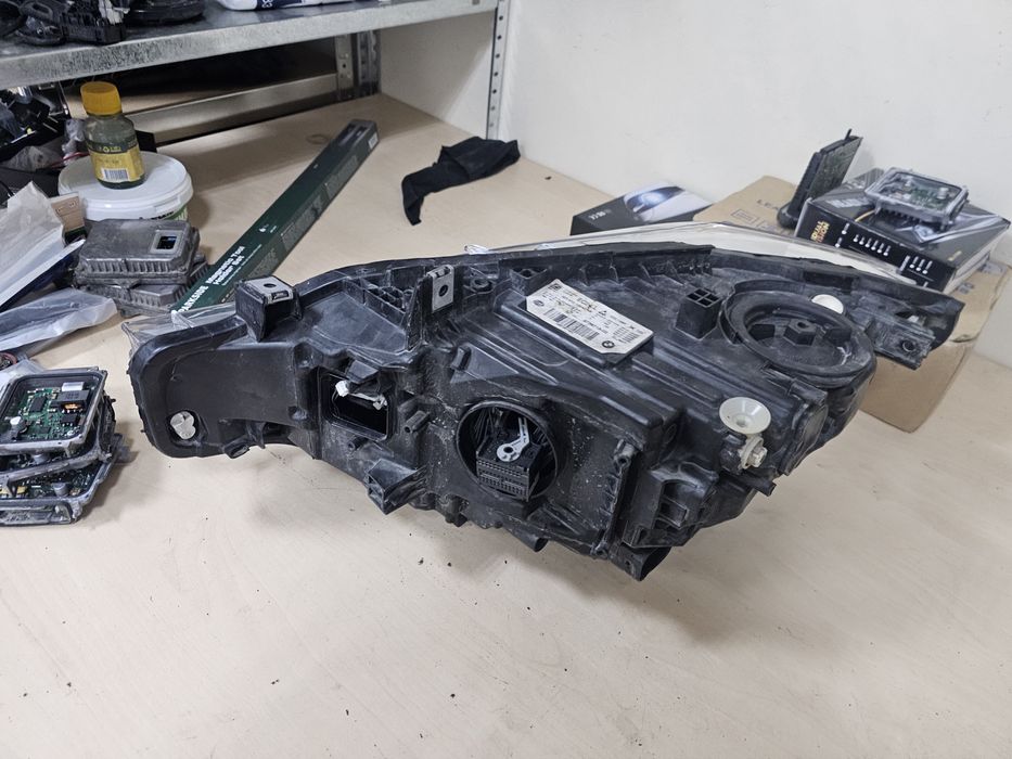 Десен фар BMW F30 Adaptive LED desen far бмв ф30 адаптив лед