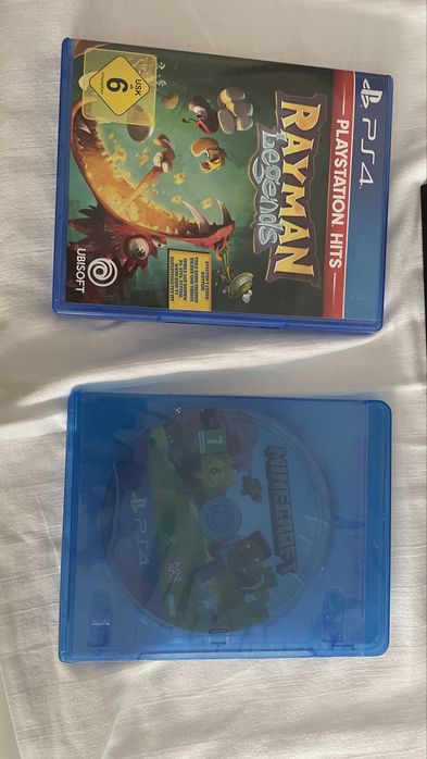 Vand Playstation 4 plus 2 jocuri incluse,HDD extern Seagate Expandable