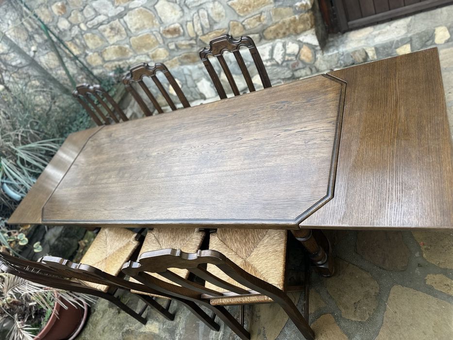 Масивна трапезна маса с 6 стола