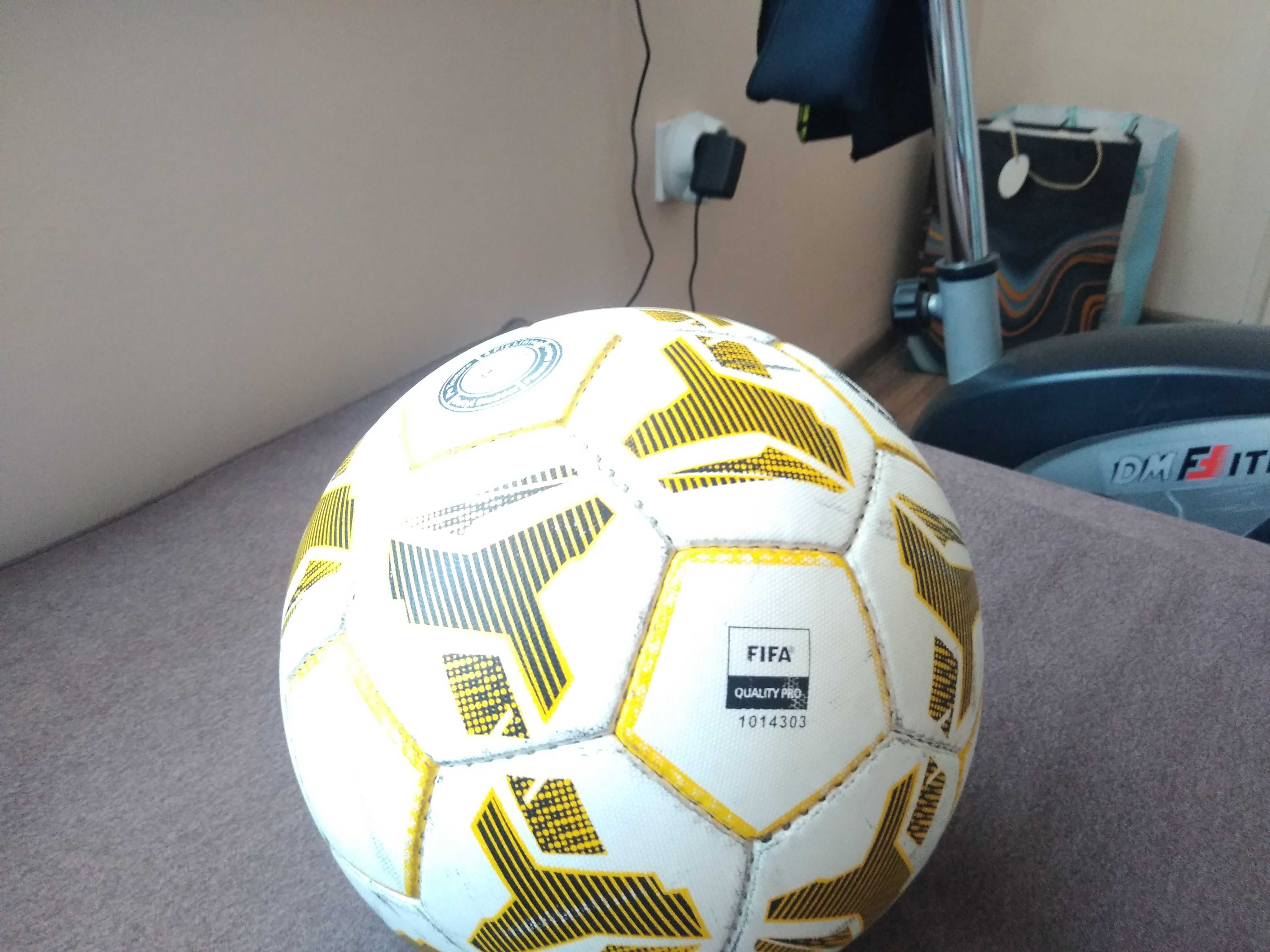 Футболна топка Joma Flame lll FIFA QUALITY PRO