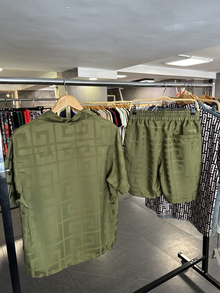 Compleu givenchy satin verde inchis lichidare