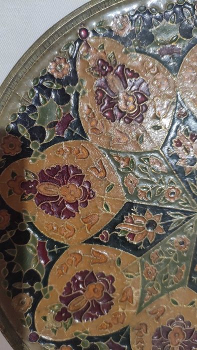 Красива стенна чиния цветна византийска мозайка от масивен месинг