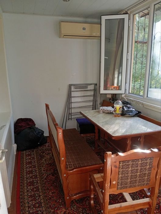 3xonali kvartira ayol va qizlarga