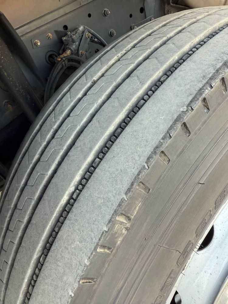Mercedes Axor sotiladi ideal moshina qulay narxda