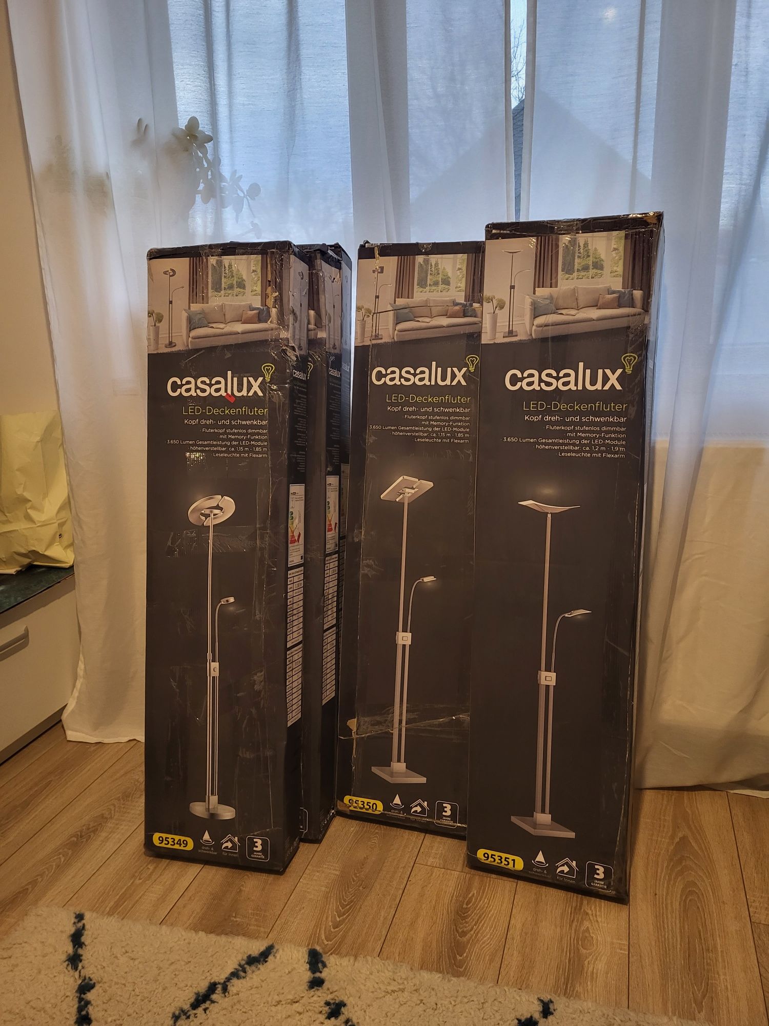 Lampadare ambientale cu LED Casalux.