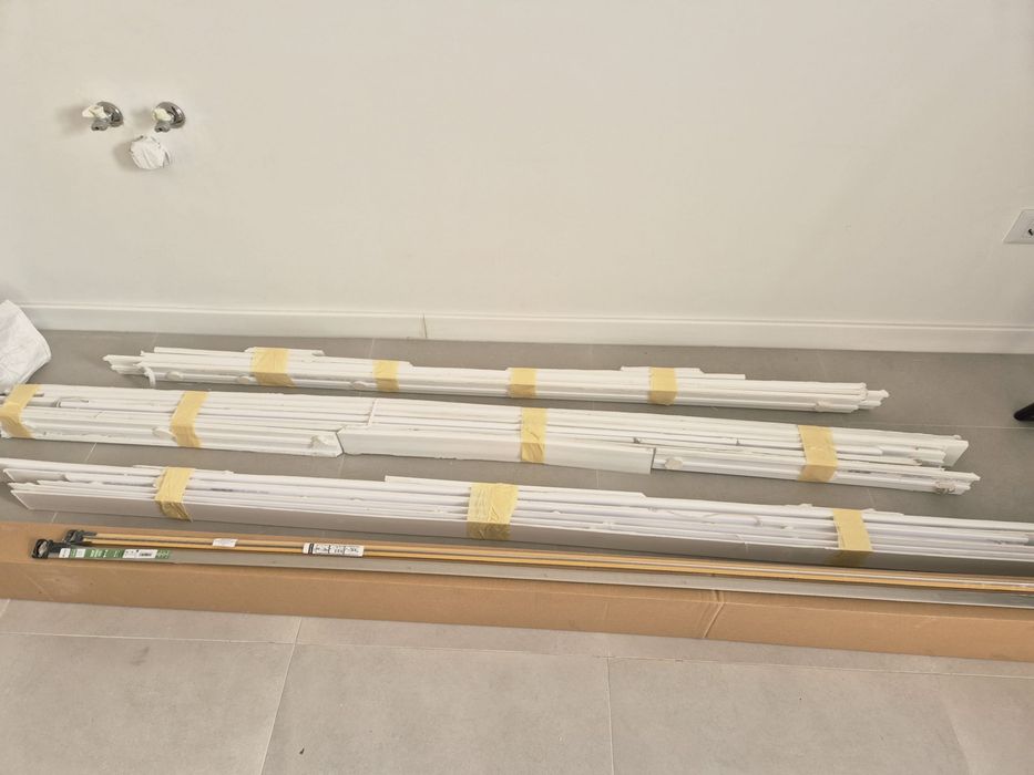 Parchet Egger, ca nou, 8mm, sistem cu clipsare + plinte