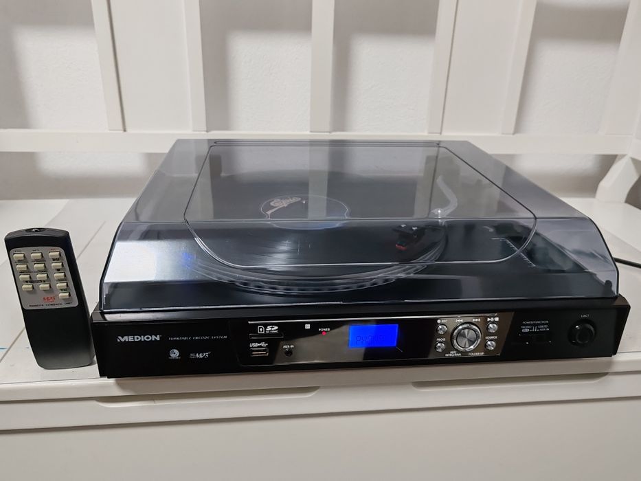 Pick-up Medion, Germania, mp3, telecomanda, aux