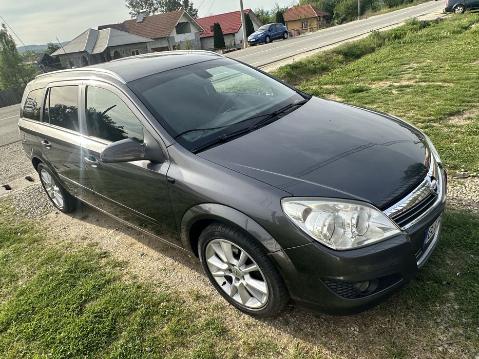 Vând Opel Astra H!