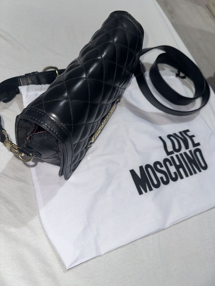 Чанта Love Moschino