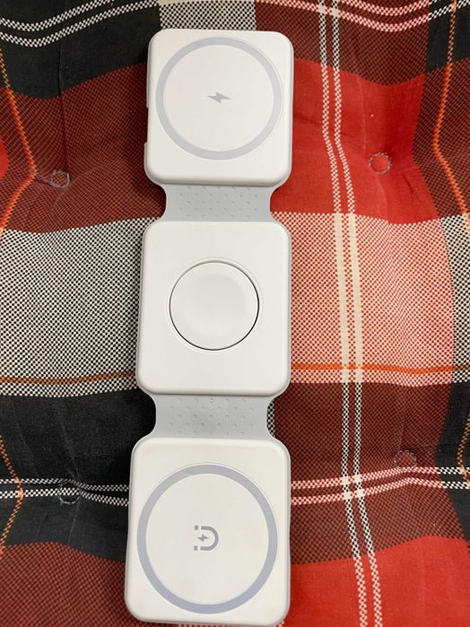 Incarcator wireless magnetic 3 in 1 -  iPhone, Apple Watch, Etc